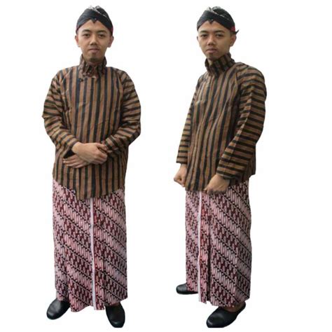 baju adat petani  Bahan suede yang mirip dengan material kulit